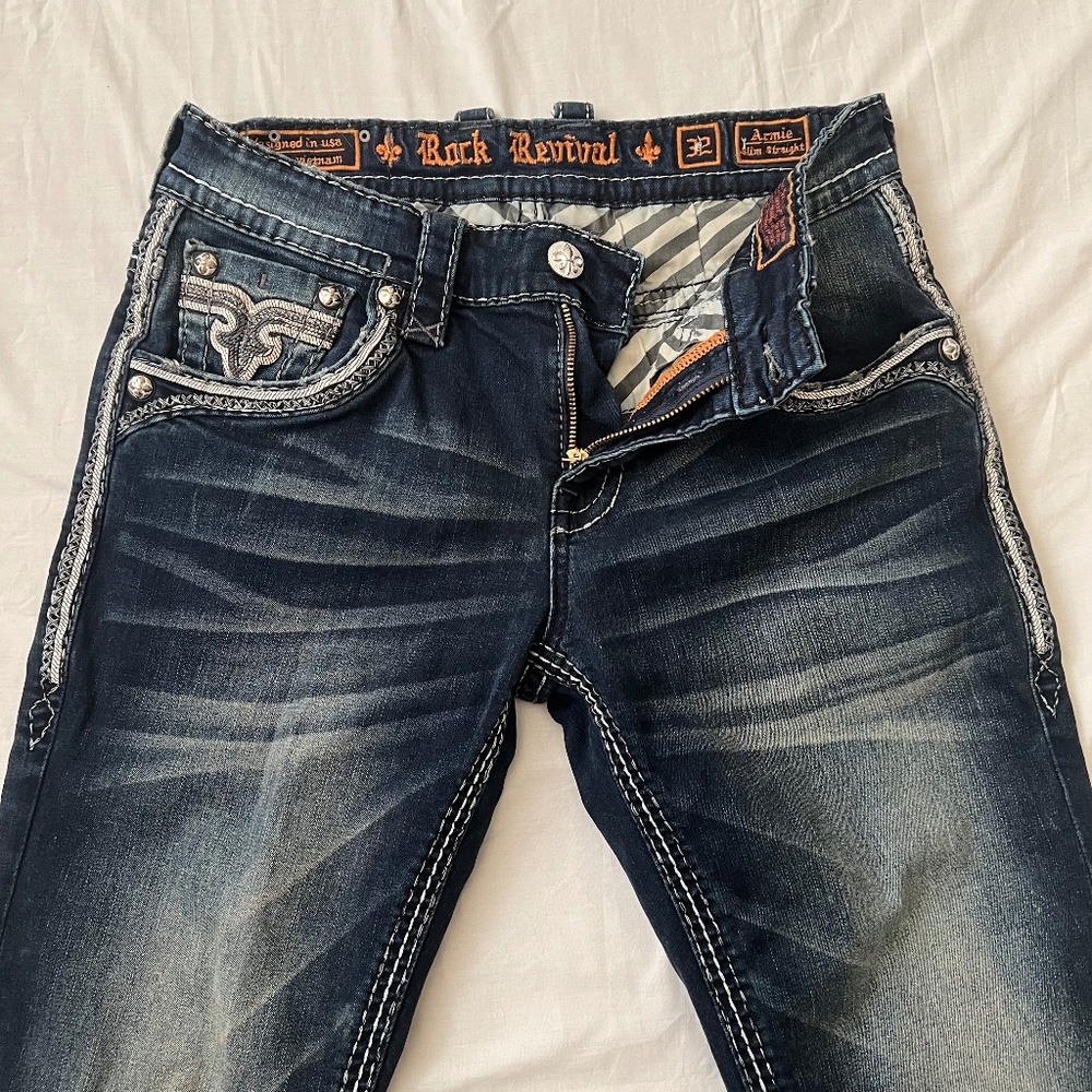 Rock revival slim straight jean